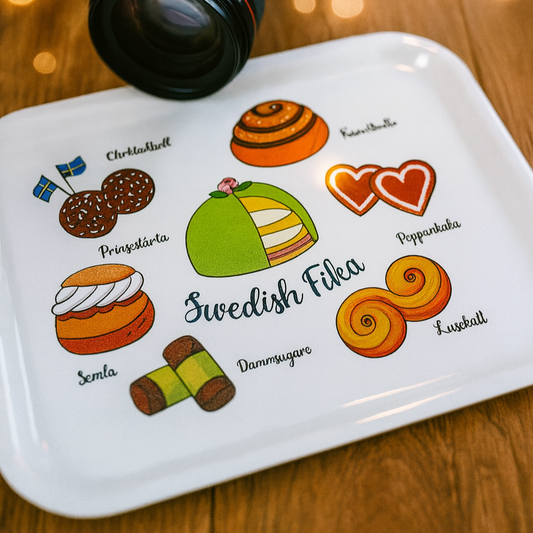 BRICKA 27x20 cm, Swedish Fika Sweets, vit/färg