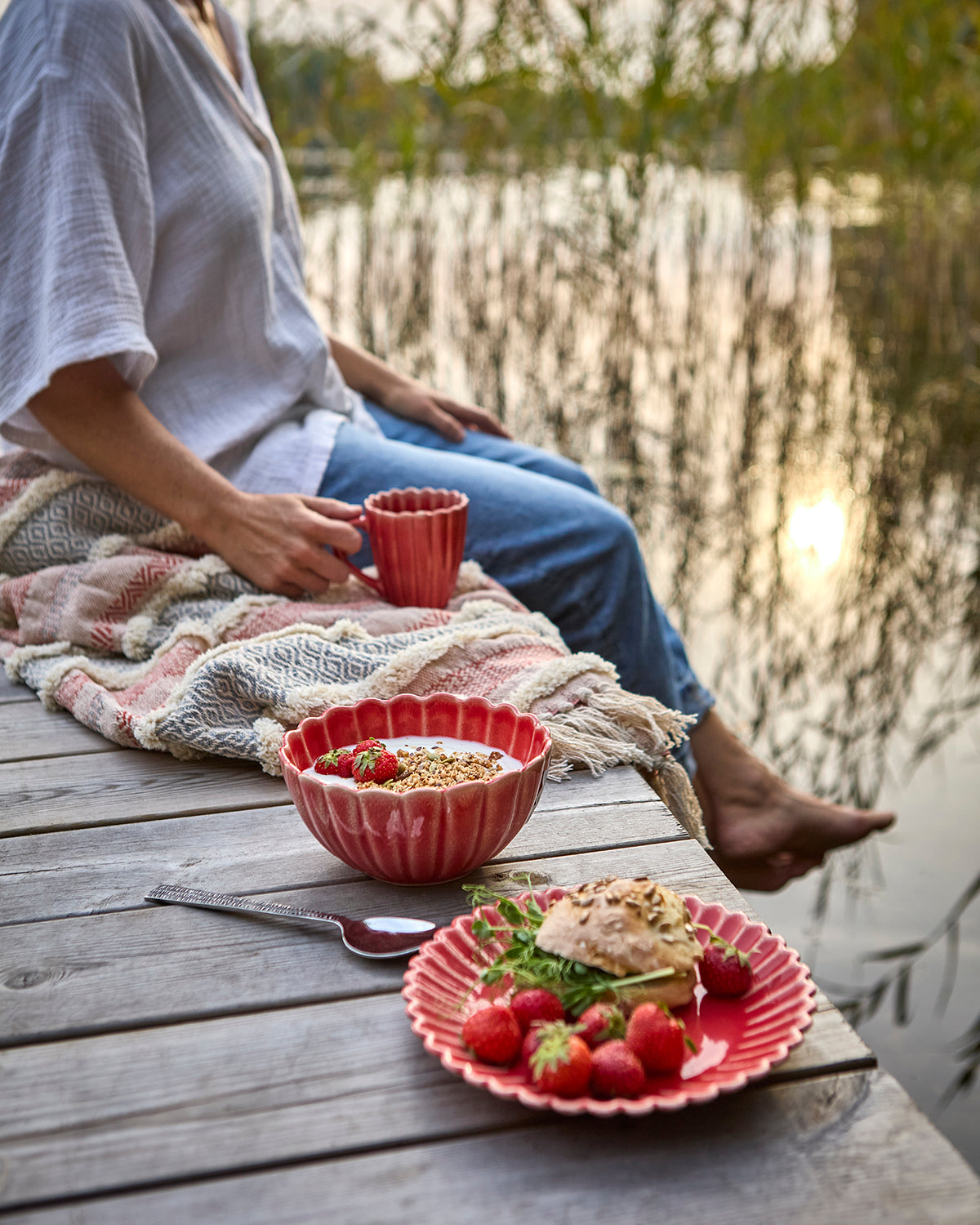 HULDA Tallrik, Korallröd 4-Pack